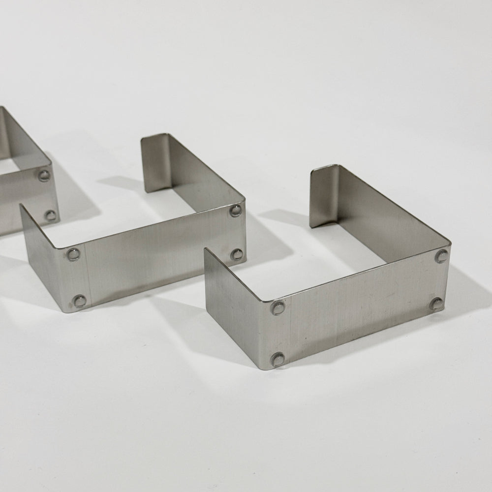 Sculpted Metal Belt Holder