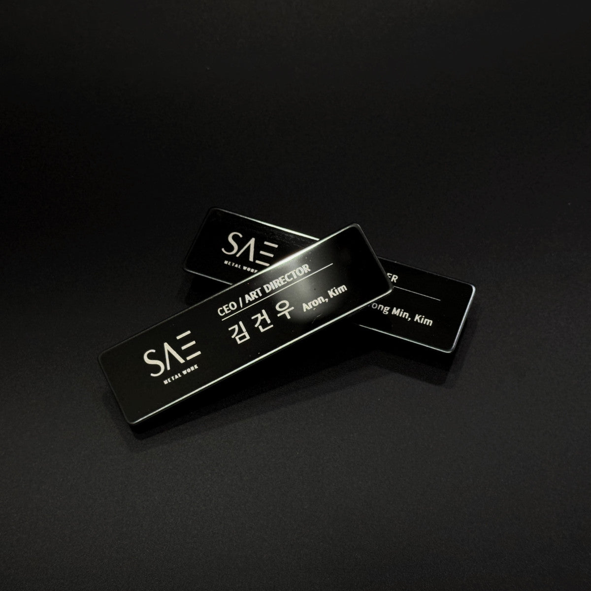 블랙 스테인리스 레이저 각인 자석 명찰, 내구성 높은 금속 직원명찰