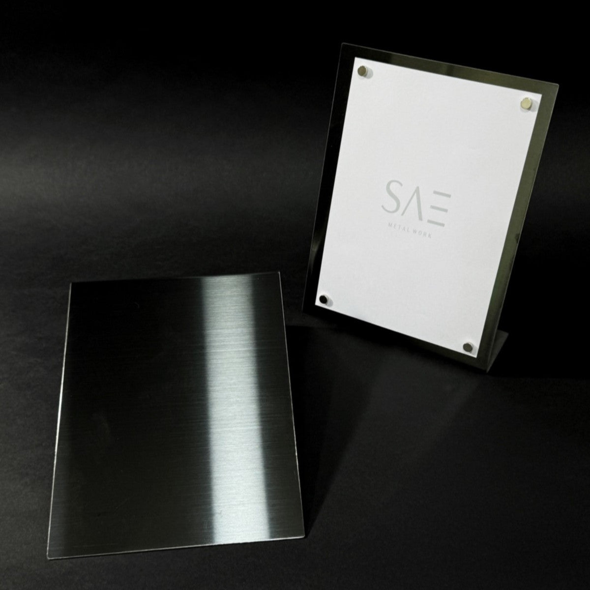 Stainless steel freestanding POP plate, black, 170×60×230mm
