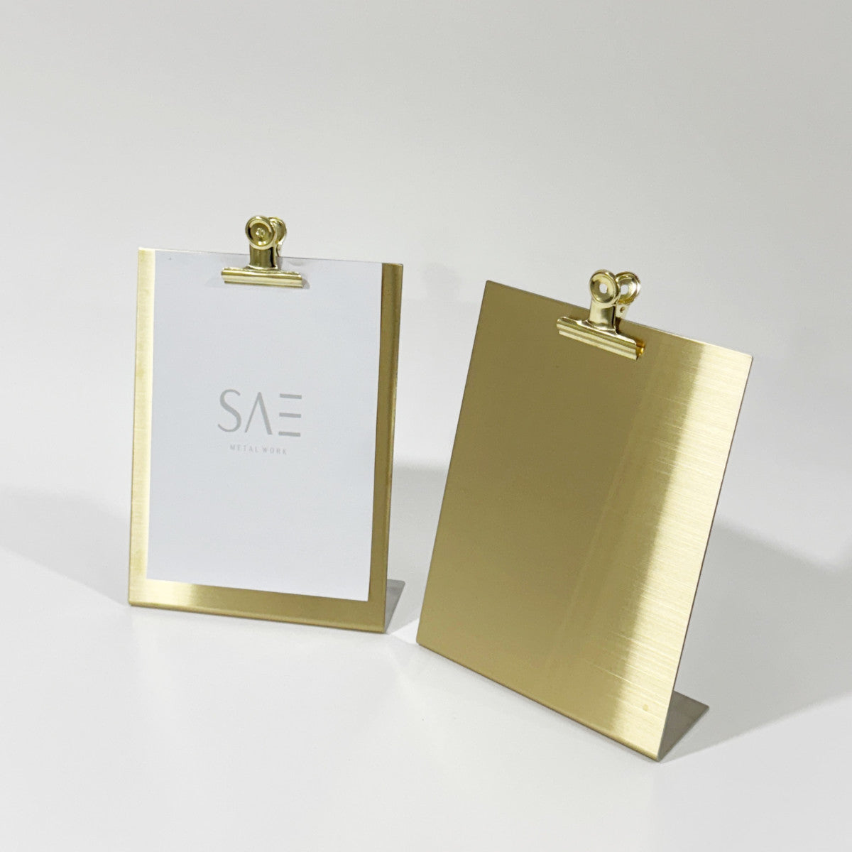Stainless steel freestanding POP plate, gold, 170×60×230mm
