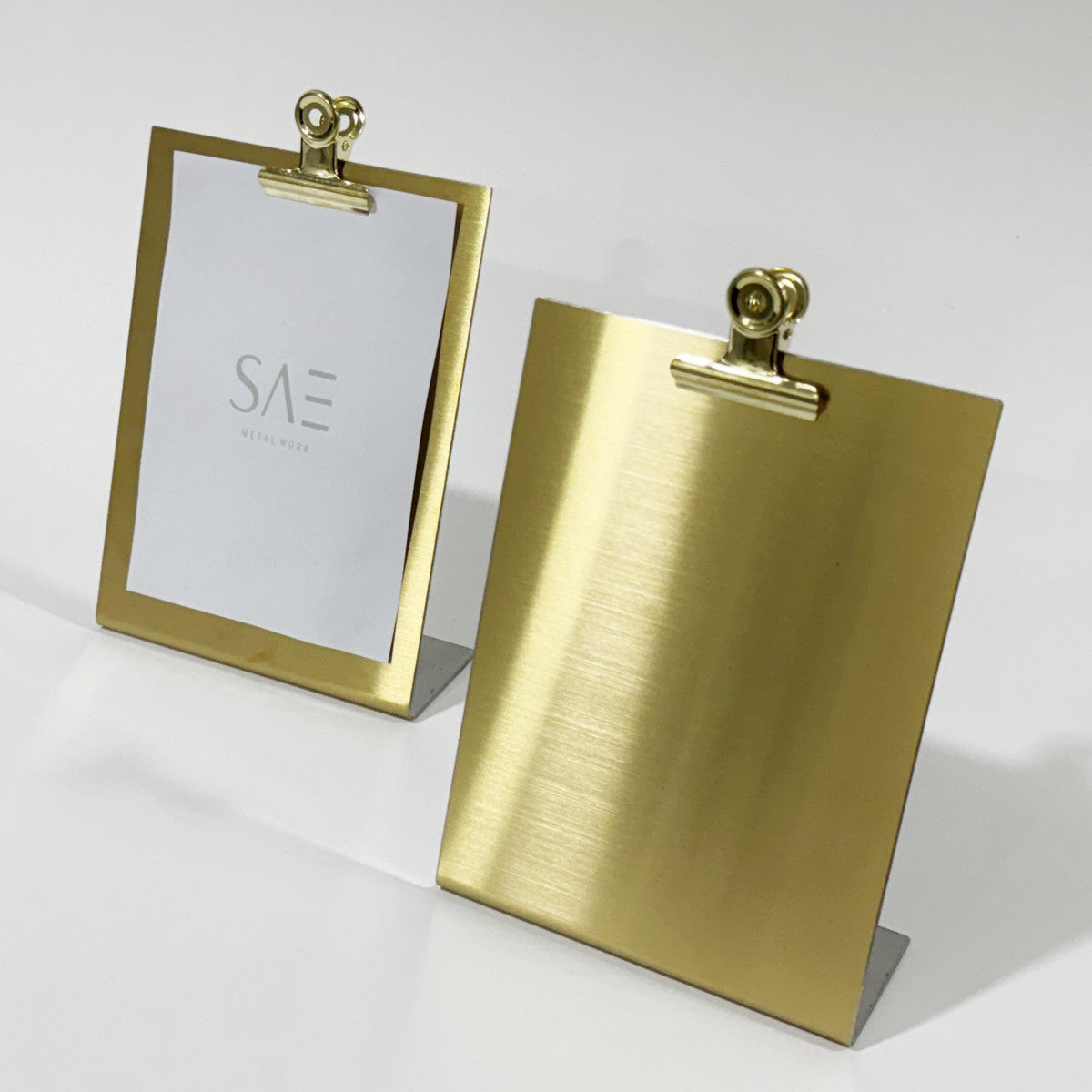 Stainless steel freestanding A6 POP plate, gold, 125×50×170mm

