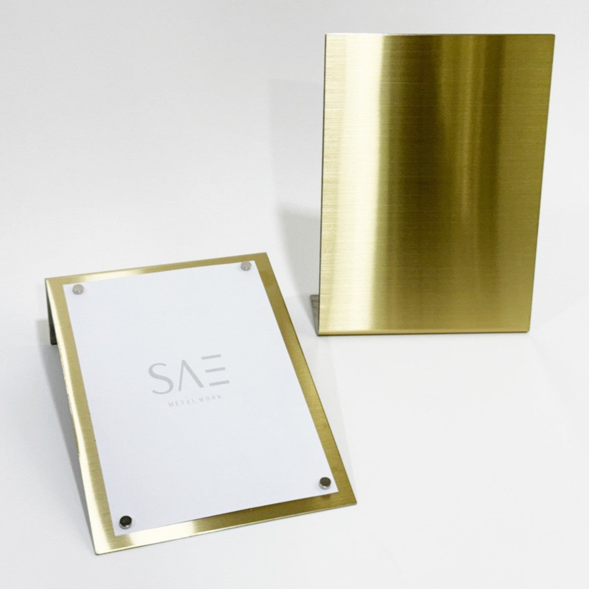 Stainless steel freestanding A6 POP plate, gold, 125×50×170mm
