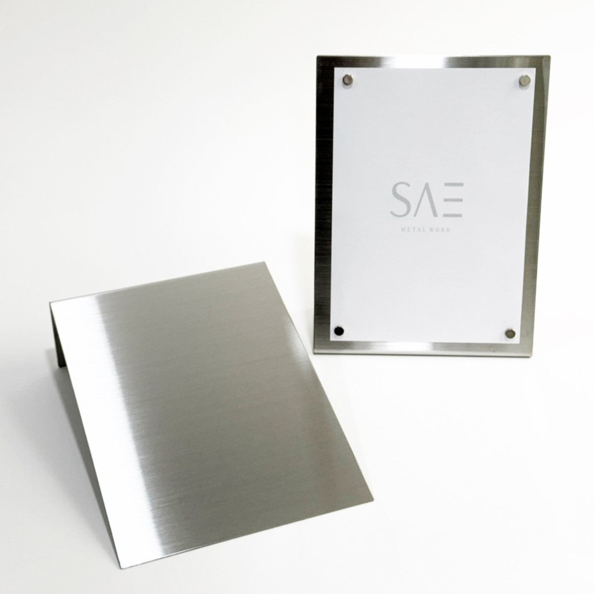 Stainless steel freestanding A6 POP plate, silver, 125×50×170mm
