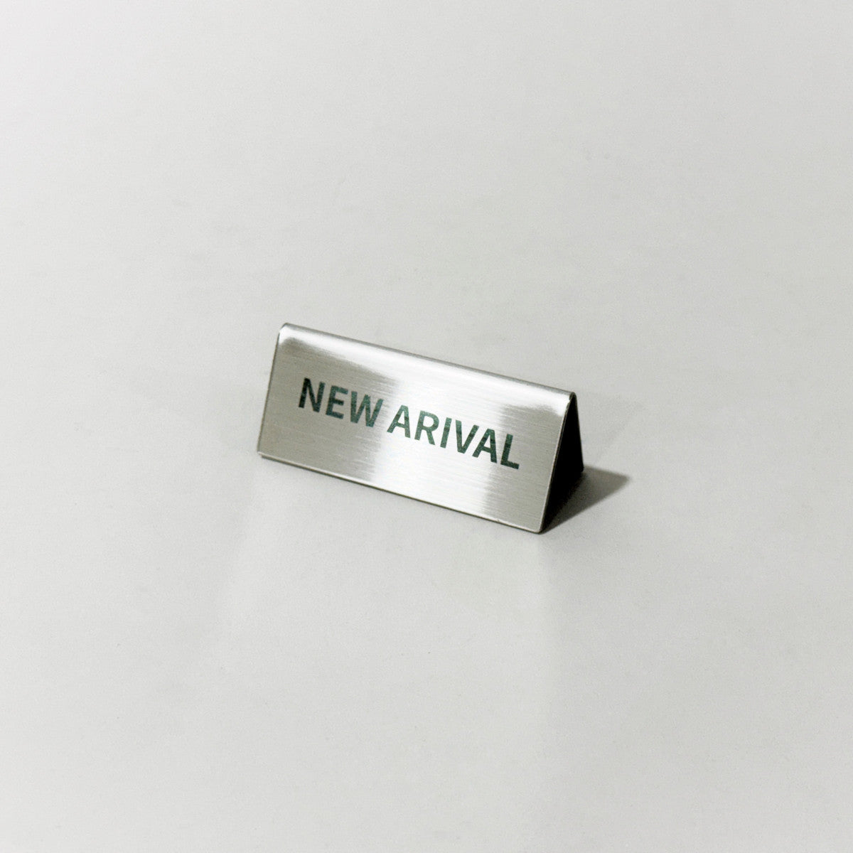 스탠드형 A타입 메탈 각인 POP 실버 S 사이즈 제품 이미지
